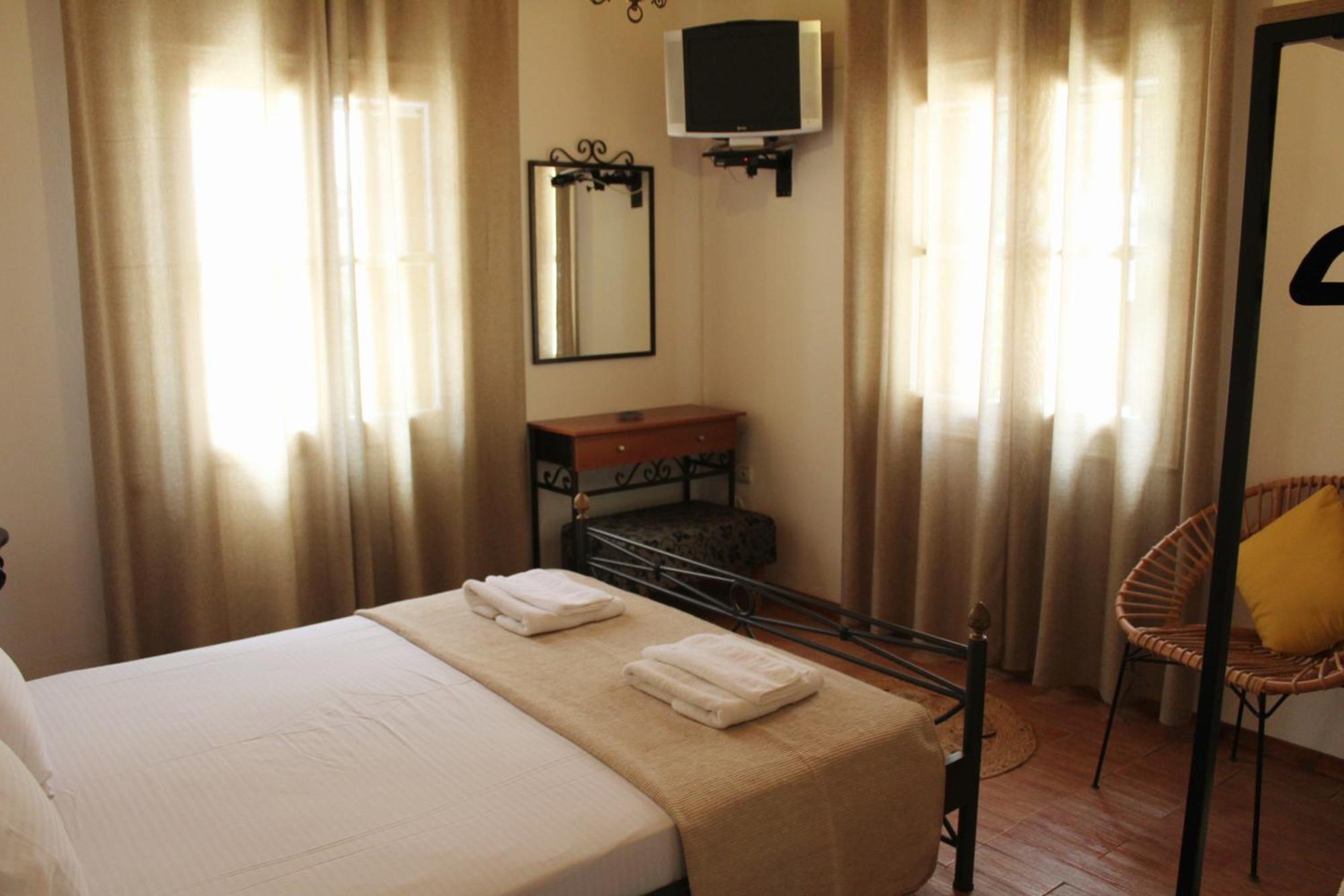 The Pine Trees Aparthotel Agnontas Buitenkant foto