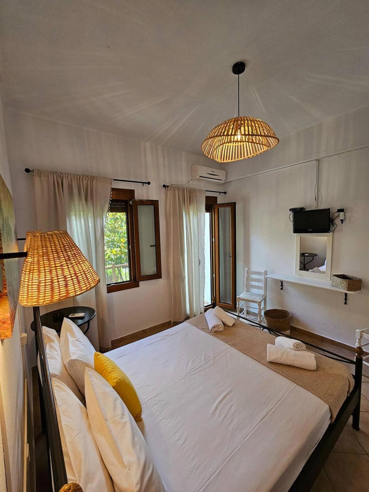 The Pine Trees Aparthotel Agnontas Buitenkant foto