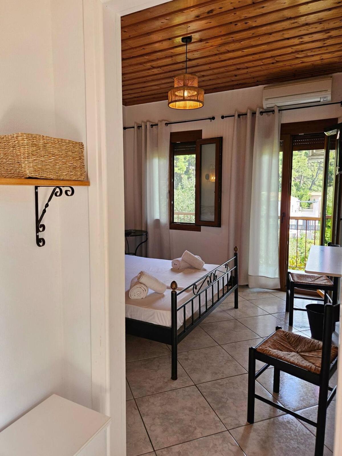 The Pine Trees Aparthotel Agnontas Buitenkant foto