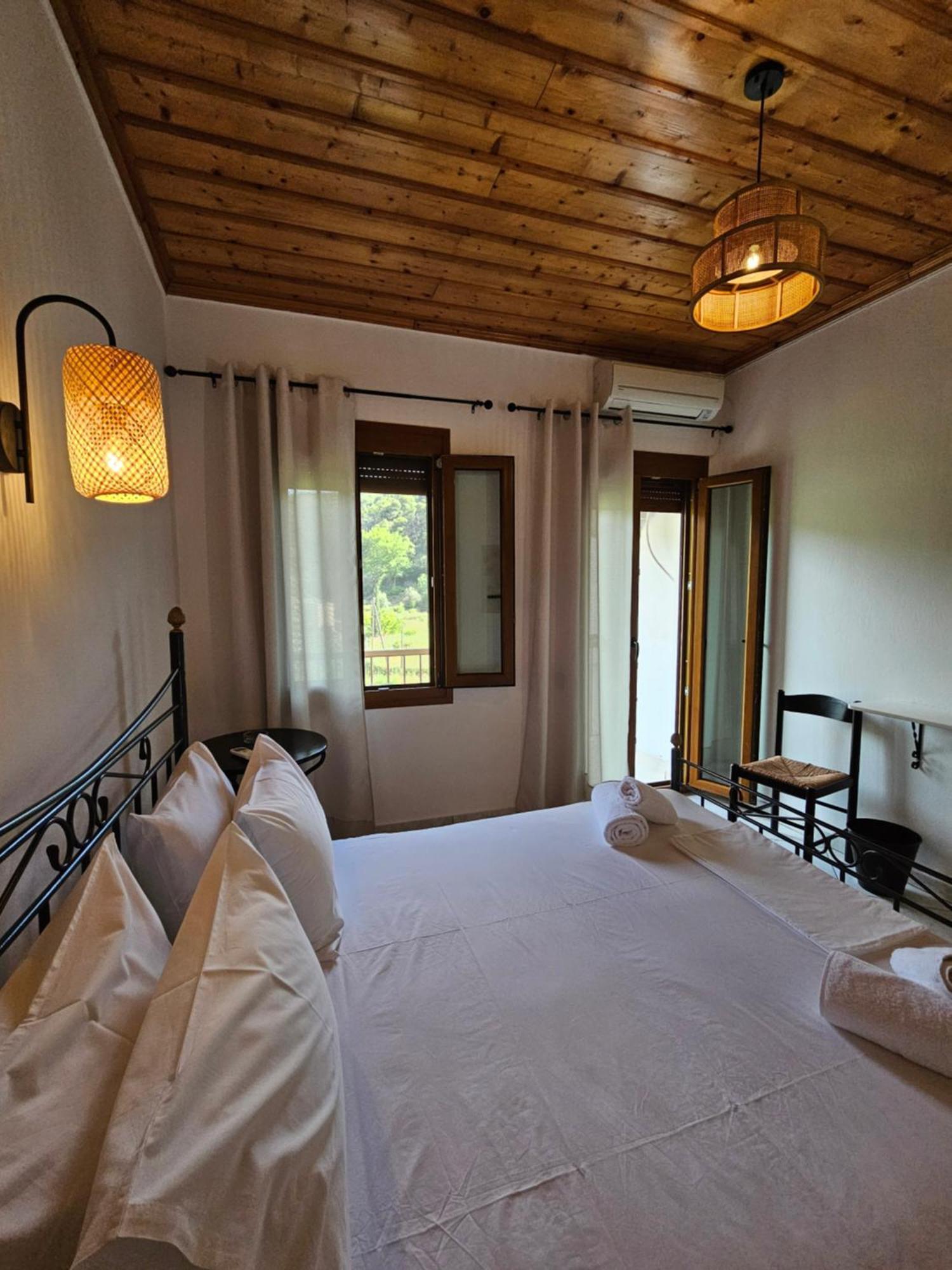 The Pine Trees Aparthotel Agnontas Buitenkant foto