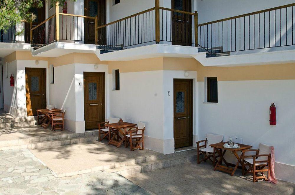 The Pine Trees Aparthotel Agnontas Buitenkant foto