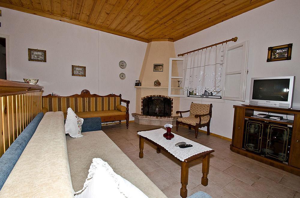 The Pine Trees Aparthotel Agnontas Buitenkant foto